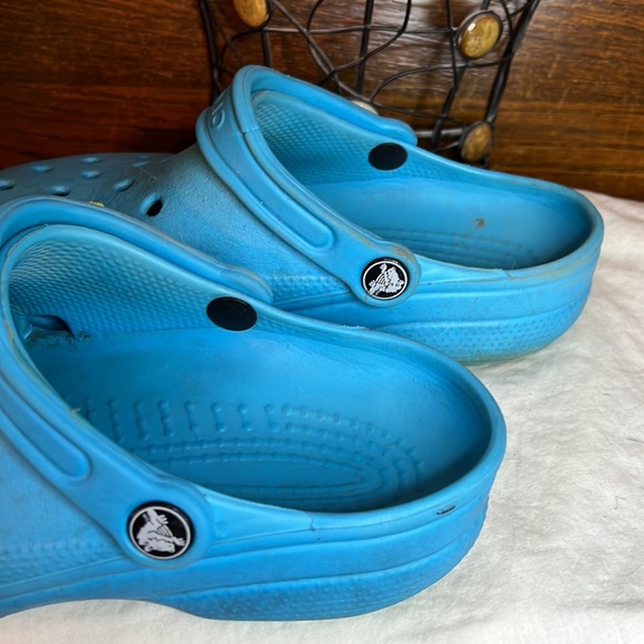 Crocs - Picture 7 of 10